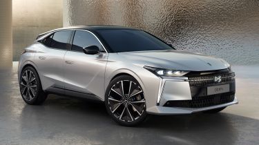 DS No4 PHEV - front