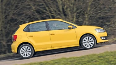 VW Polo panning