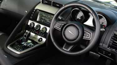 Jaguar F-Type - interior