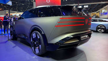 Peugeot Concept 8 - rear angled