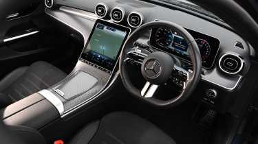 Mercedes C 300 e - interior overview