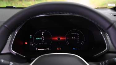 New Renault Captur - digital drivers instrument cluster 