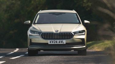 Skoda Superb Estate - front full width image