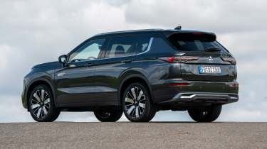 Mitsubishi Outlander PHEV - rear static