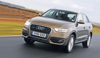 Audi Q3 front tracking