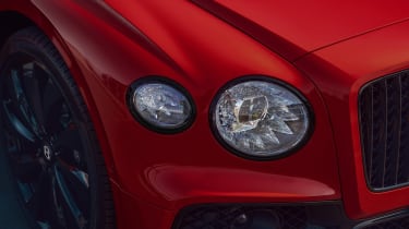 Bentley Flying Spur V8 - front lights