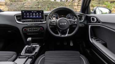 Kia Proceed Mk3 - dash