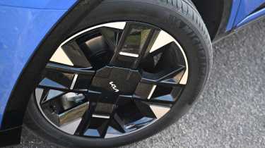 Kia Sportage UK - wheel