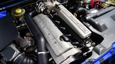  Audi RS 2 Avant - engine bay