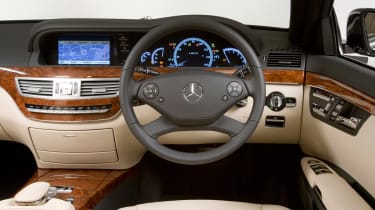 Mercedes S-Class dash