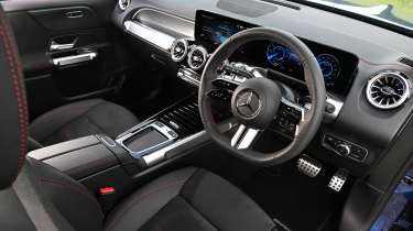 Mercedes EQB 250+ Urban Edition - interior