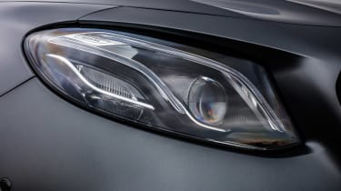 Mercedes-AMG E 63 S - front light detail