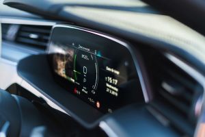 Audi e-tron - instruments