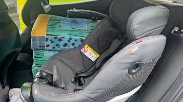 Alfa Romeo Junior Elettrica Veloce - rear seats