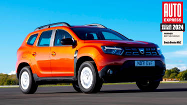 Dacia Duster - front tracking