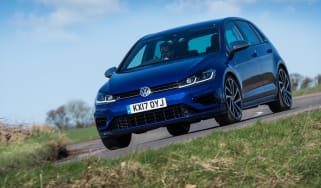 Volkswagen Golf R 2017 corner