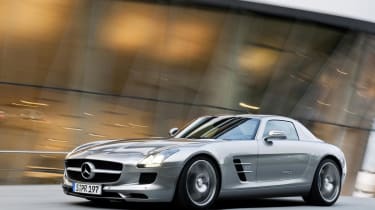 Mercedes SLS