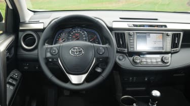Toyota RAV4 Icon 2.2 D-4D interior