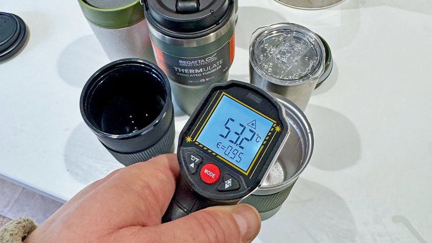 2026年 おすすめのトラベルマグ：保温性の高いタンブラーはどれ？