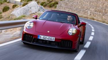 Porsche 911 Targa GTS - front action