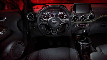 Nissan Juke Kiiro - interior