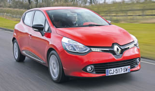 Renault Clio front tracking