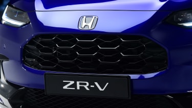 Honda ZR-V - grille