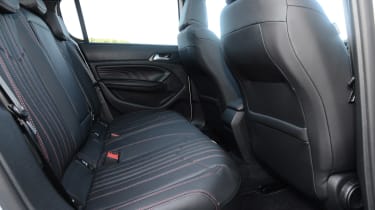Peugeot 308  - rear seats
