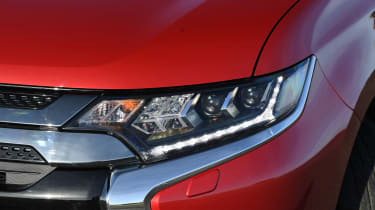 Mitsubishi Outlander PHEV - headlight