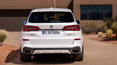 BMW X5 - full rear static