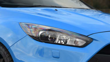 Ford Focus RS Mountune - front light detail