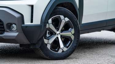 Dacia Duster - wheel