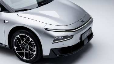 Xpeng P7+ - front end