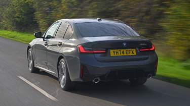 BMW 330e - rear tracking