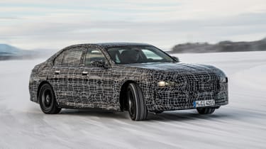 BMW i7 - testing drift