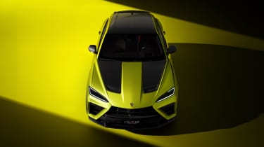 Lamborghini Urus SE Performante - above