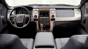 Ford F-150 - interior