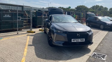 DS 4 E-Tense parked at a waste disposal site