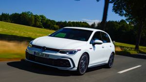 Volkswagen%20Golf%20GTi%202020%20review-3.jpg