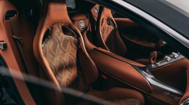 Bugatti Veyron returns: F.K.P. Hommage Edition - seats