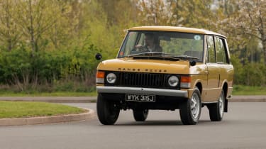 Range Rover Mk1 – front cornering