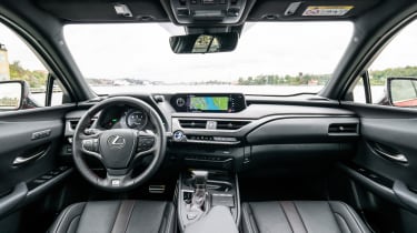 Lexus UX - interior