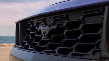Ford Mustang Dark Horse SC convertible - grill