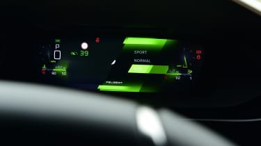 Peugeot 408 - dashboard screen (eco mode)