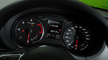 Audi A3 Cabriolet - dials