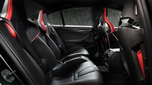 BMW M5 CS - studio rear seats