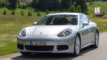 Porsche Panamera S E-Hybrid front tracking