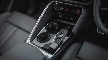 Audi Q5 Sportback - centre console