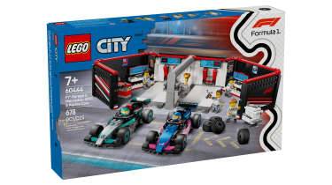 Lego F1 pit garage set