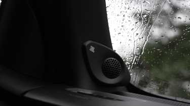 Toyota Urban Cruiser - speaker